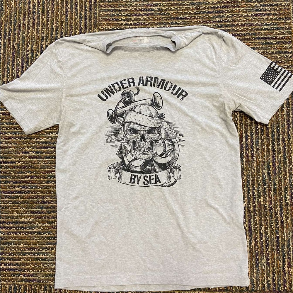 Under Armour T Shirt